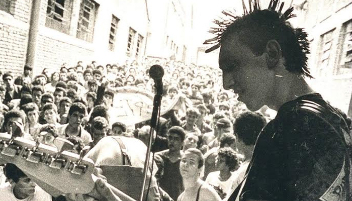 Registro histórico de apresentação musical diante de público